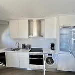 Stylish 2 With Pool By Homing