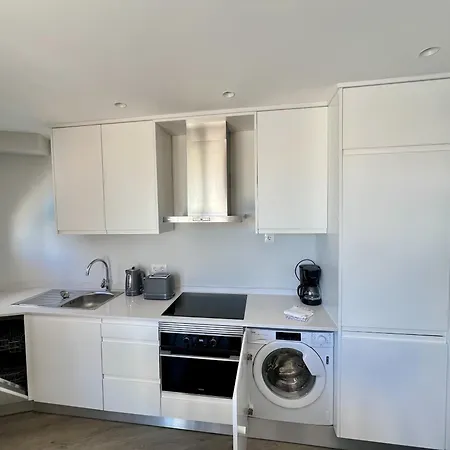 Stylish 2 With Pool By Homing Αλμπουφέιρα