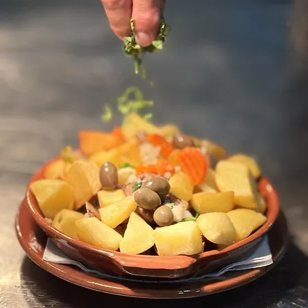 Stylish 2 With Pool By Homing Daire