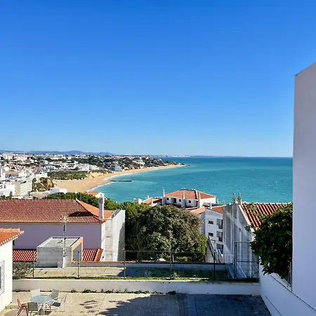 Stylish 2 With Pool By Homing Appartement Albufeira