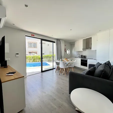 Appartement Stylish 2 With Pool By Homing *