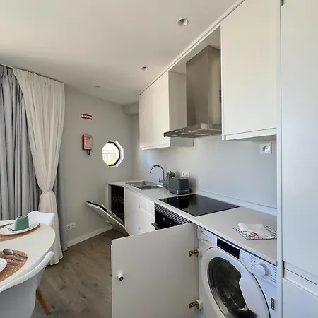 Stylish 2 With Pool By Homing Appartement *